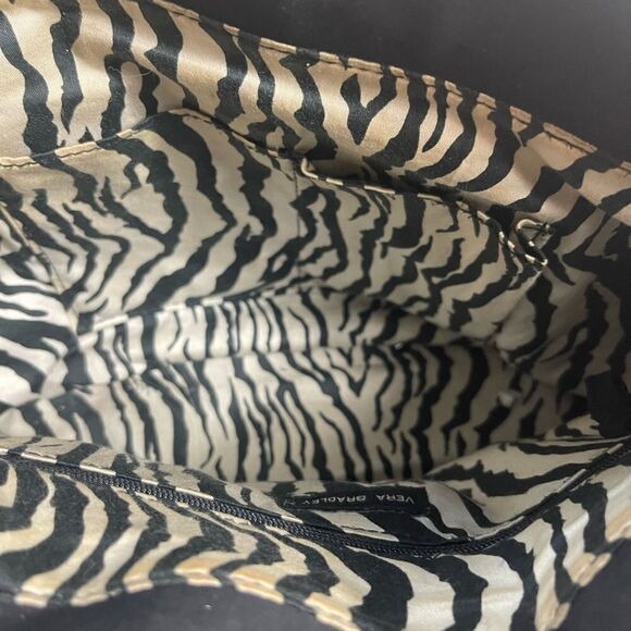 Vera Bradley Classic Black Quilted Fabric Shoulder Bag Purse Zebra print Lining. - Picture 13 of 13